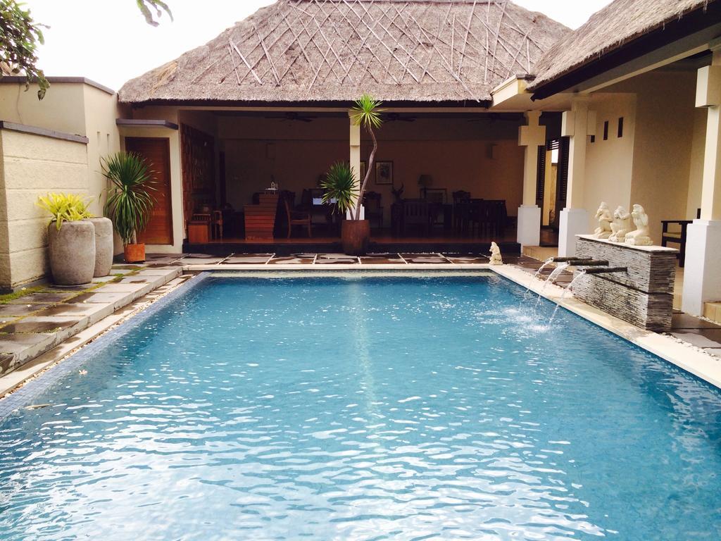 D'Alang Alang Villas Seminyak  Ngoại thất bức ảnh
