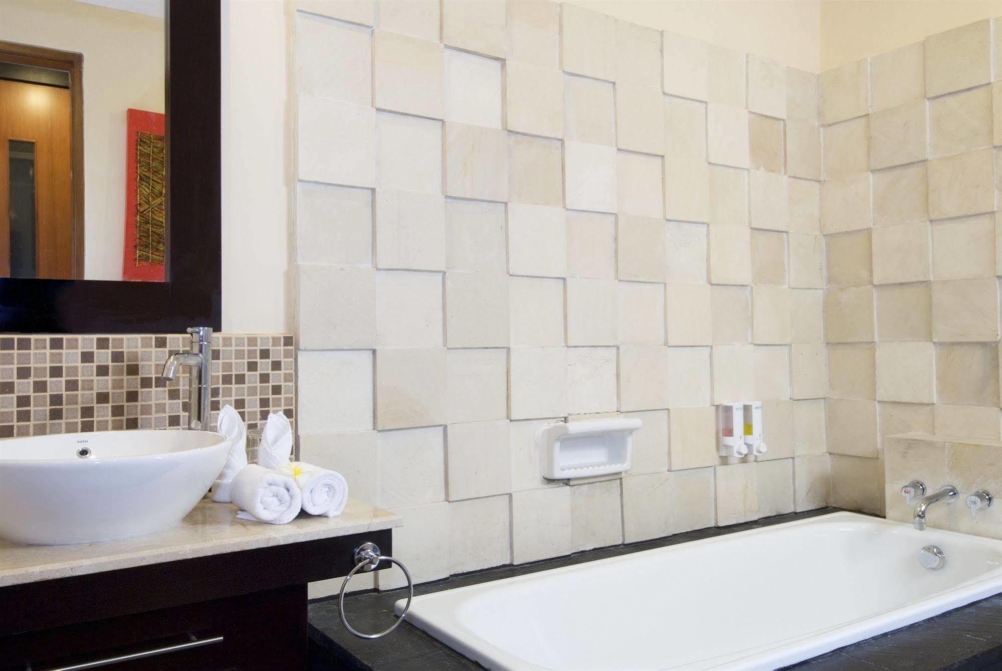 D'Alang Alang Villas Seminyak  Ngoại thất bức ảnh
