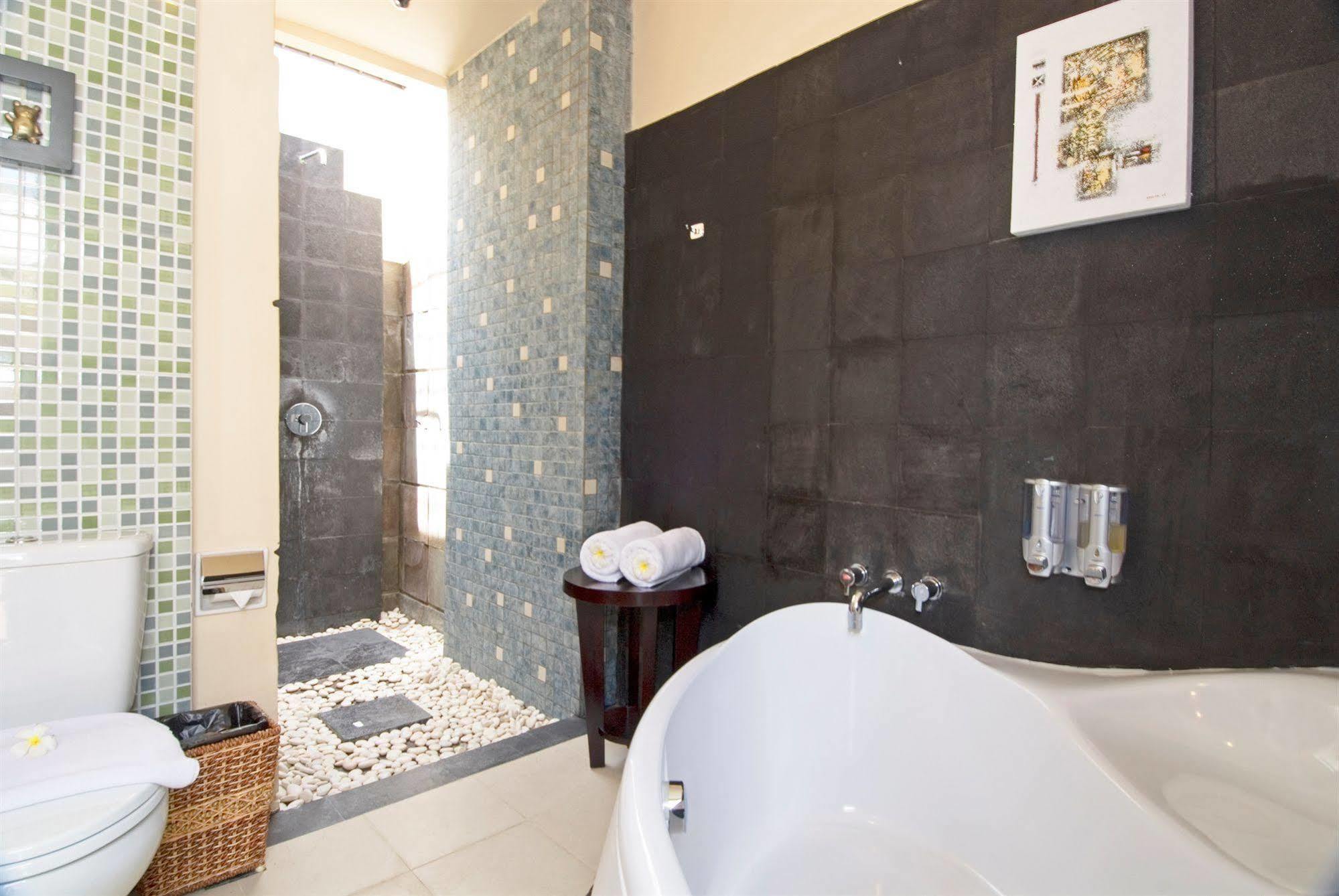 D'Alang Alang Villas Seminyak  Ngoại thất bức ảnh