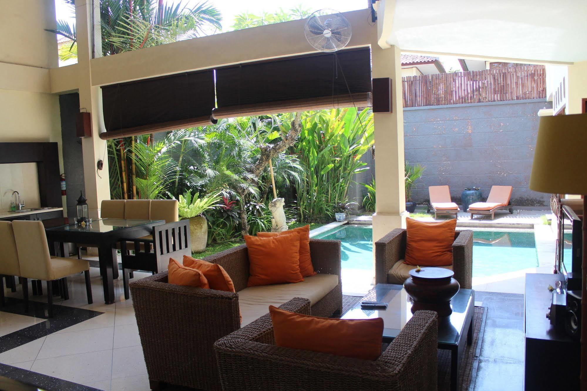 D'Alang Alang Villas Seminyak  Ngoại thất bức ảnh